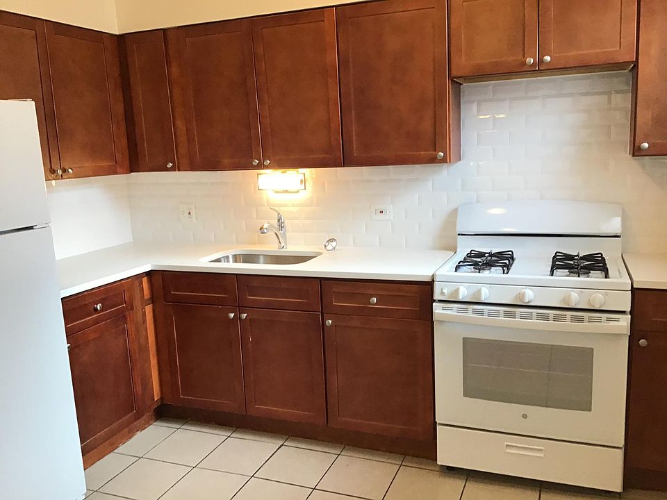 1st image of 6223 S University Ave #1