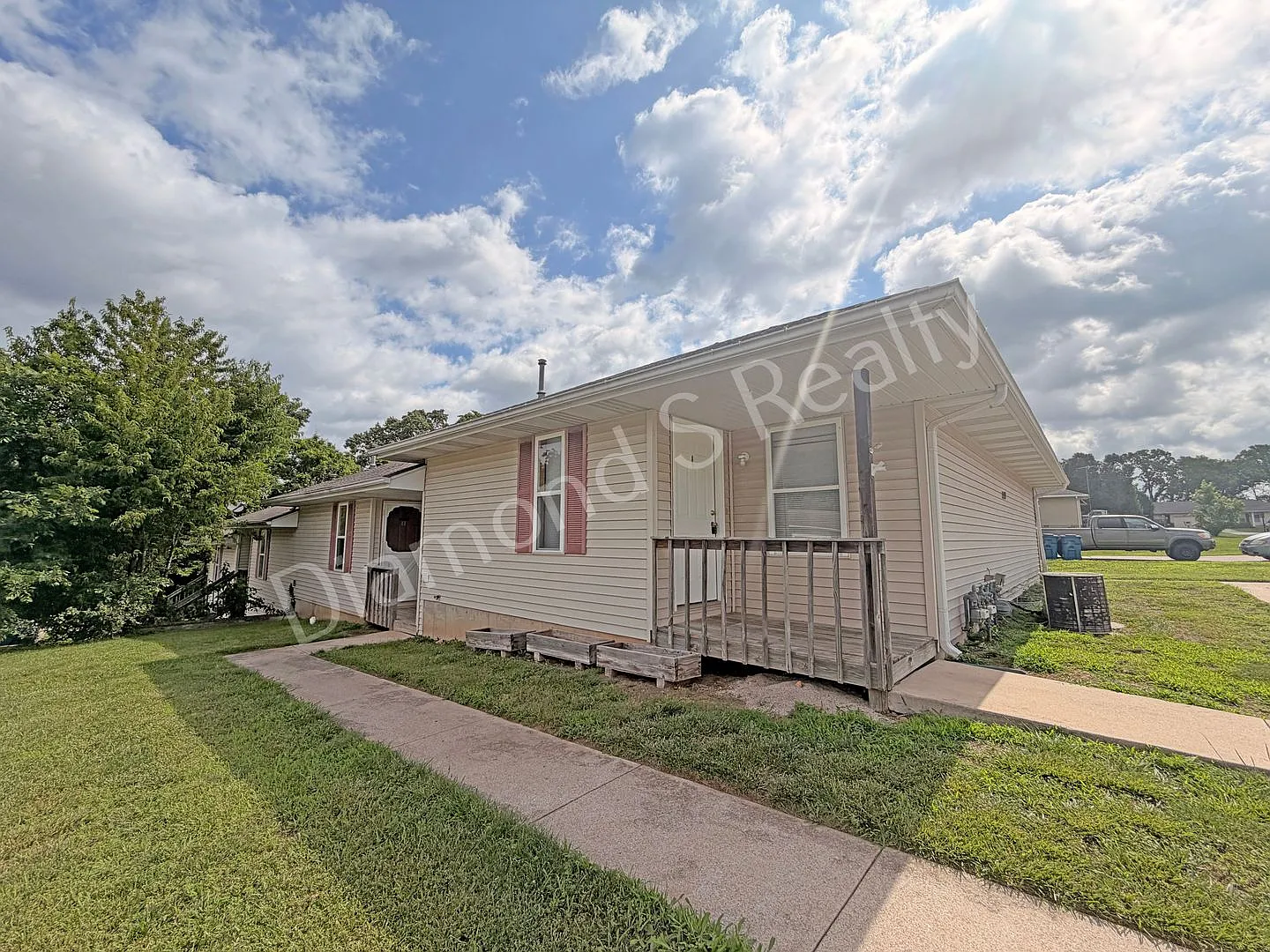 1499 W Rainey Fourplex — Photo 2