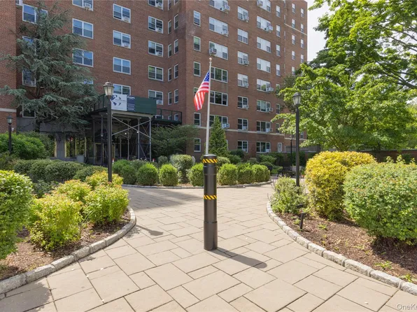 900 Palmer Road #6D, Bronxville, NY 10708