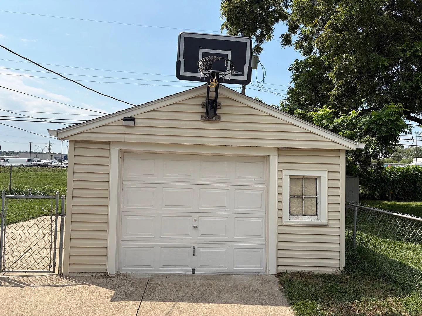 Newly Updated Home! — Photo 3