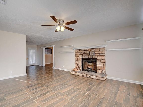 5th image of 10005 Hemlock Ave