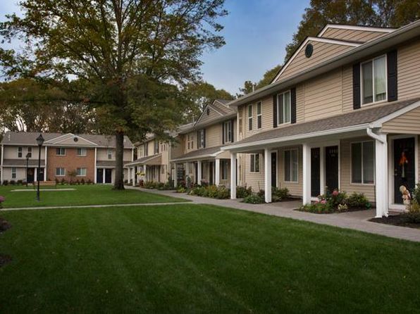 Fairfield Courtyard at Coram | 45 Country Club Dr, Coram, NY