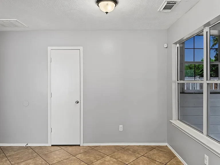 19323 Cypress Peak Ln — Photo 5