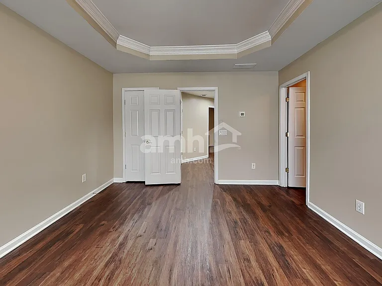 7772 Parkside Dr — Photo 12