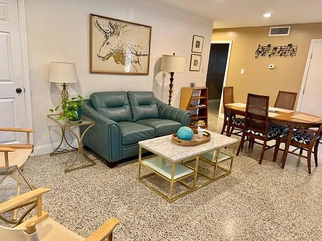 2034 Napoleon Ave — Photo 6