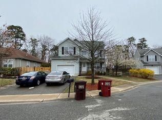 27 Lena Ct, Bayville, NJ 08721