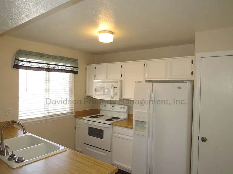 7049 White Buffalo Rd — Photo 6