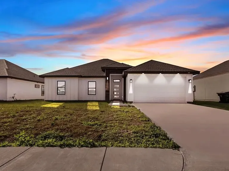 108 Faith Dr — Photo 1