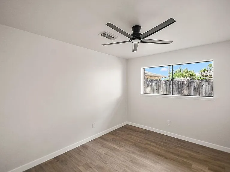 5514 Chantilly Ln — Photo 25