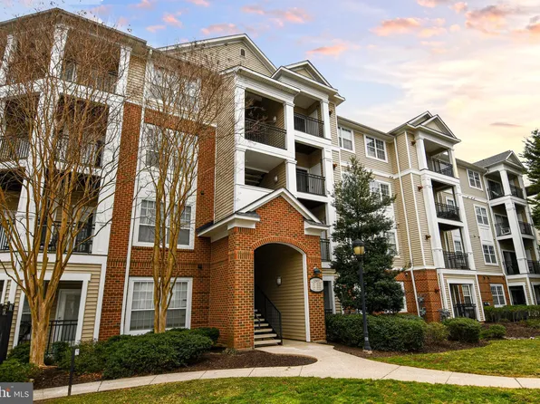 12937 Centre Park Cir APT 301, Herndon, VA 20171