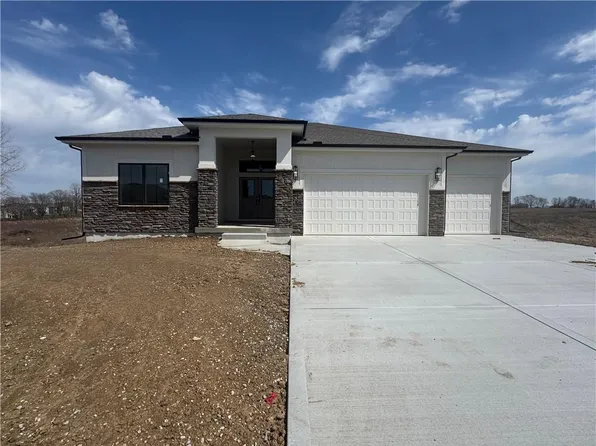 10503 N Liberty St, Kansas City, MO 64155