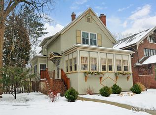 1022 11th St, Wilmette, IL