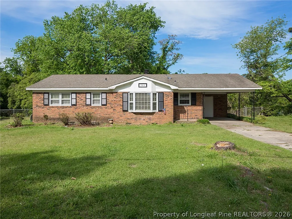 3 bed, 2.0 bath, 1263 sqft, $1,350 — Photo 2
