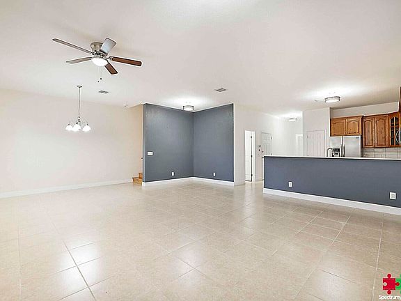 5th image of 7943 NW 44th Court