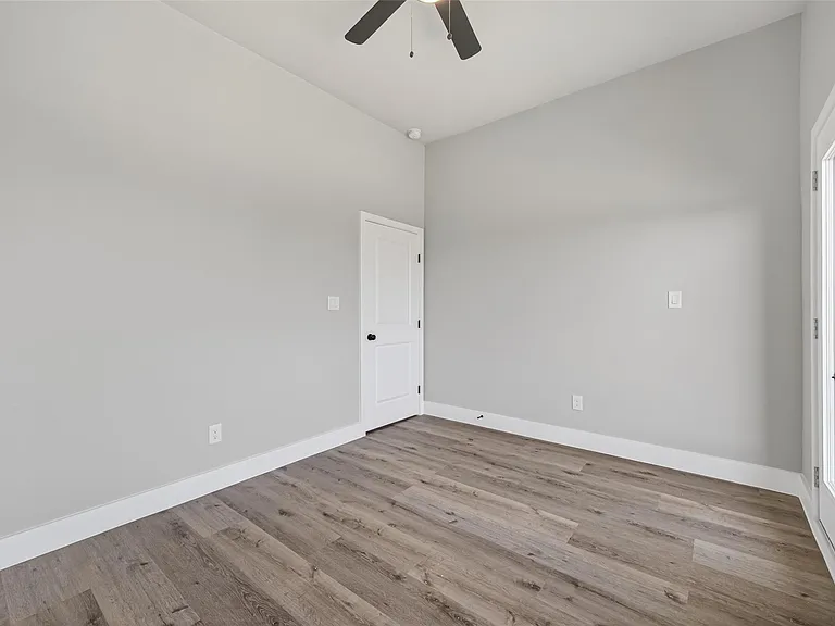 4115 Yale St — Photo 23