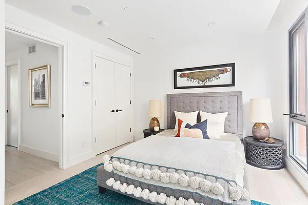 Sold by Compass | media 22