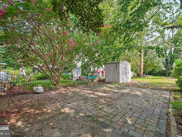 481 Gerhard St #1 — Photo 29