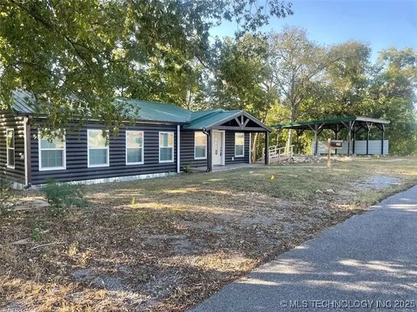 319 N Locust St, Locust Grove, OK 74352