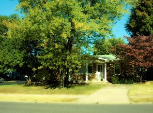 213 S Pam Ave, Saint Charles, MO 63301