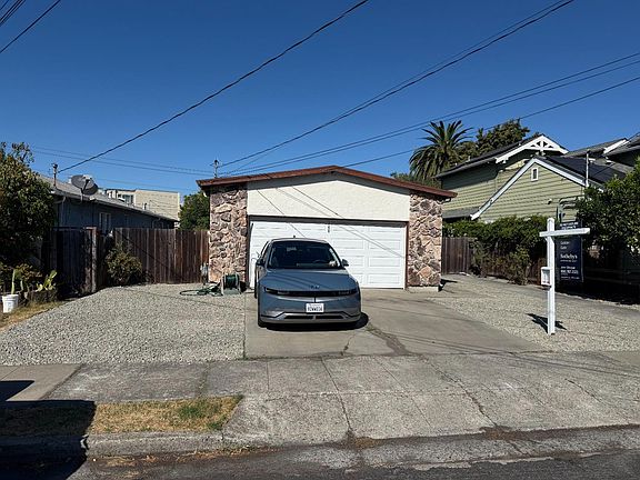 2nd image of 349 Spring St