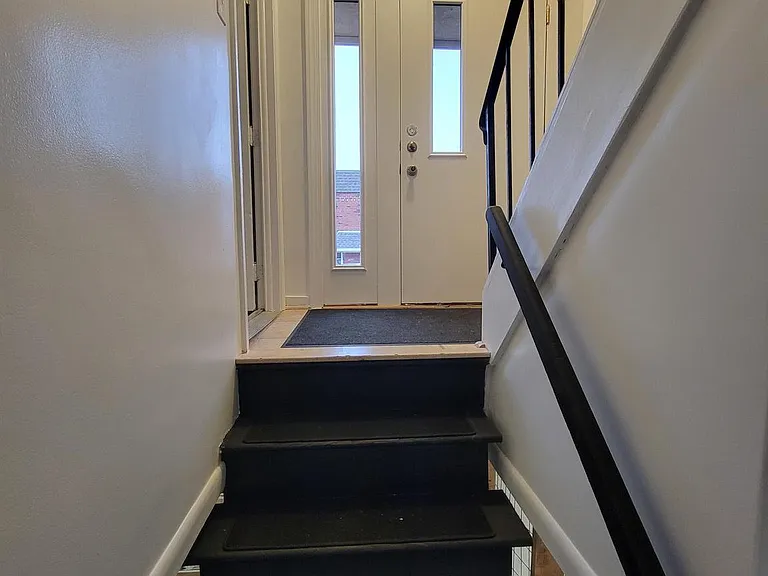 1331 Astor St #2 — Photo 32