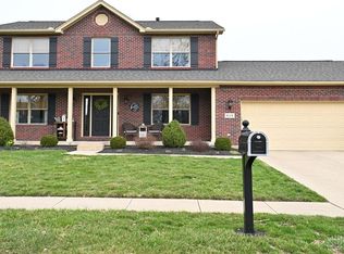 815 Flanders Ave, Brookville, OH 45309