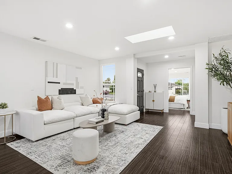 36045 Haley St — Photo 4