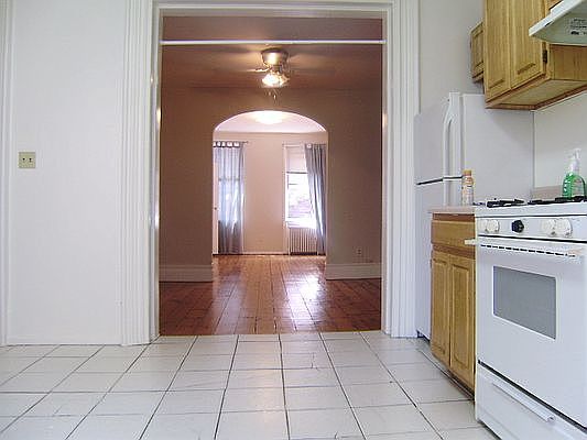 4th image of 435 E 118th St #2F