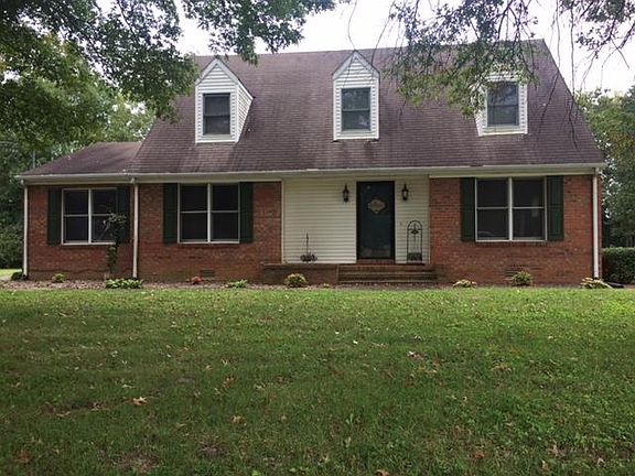 2nd image of 111 Idle Dr