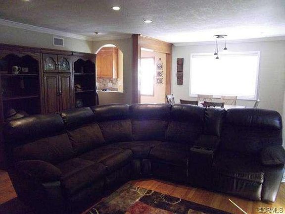 5th image of 8730 Fillmore Cir