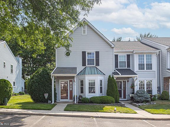 2nd image of 71 Fair Oaks Ct