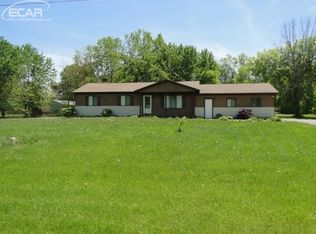 4033 W Stanley Rd, Mount Morris, MI 48458