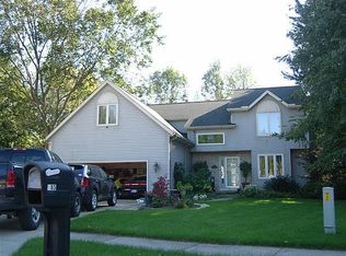 165 Pembridge Ct, Sheffield Lake, OH 44054
