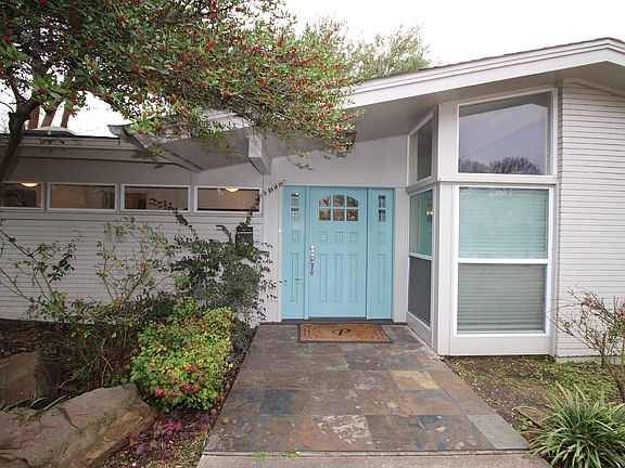 2nd image of 3343 Southwestern Blvd