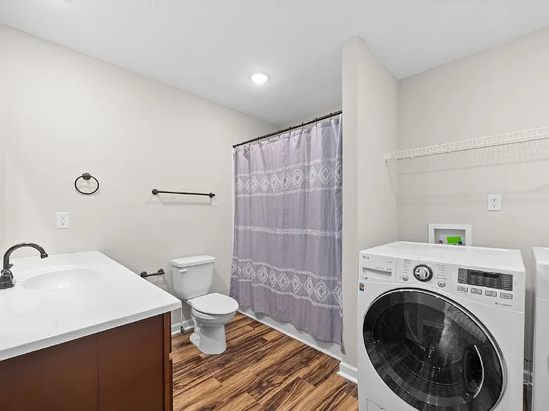 1709 Evans Rd #A — Photo 31
