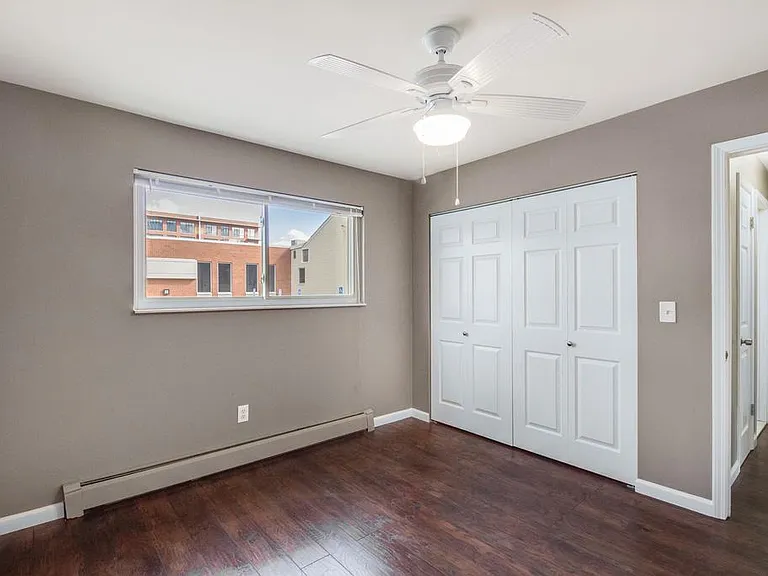 Avenue Eleven Apartments — Photo 18