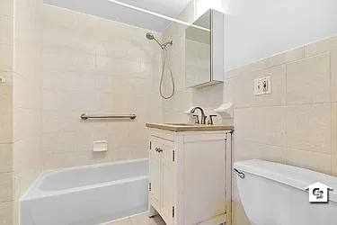 Rented by Harari Realty Corp