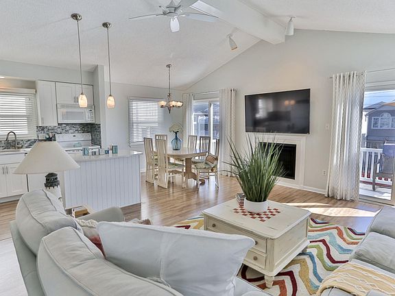5th image of 2254 Asbury Ave #2