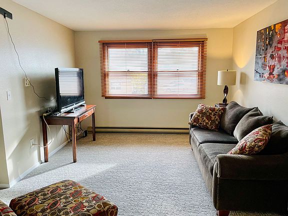 4th image of 4120 Lakeview Dr #4120