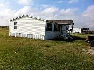 2nd image of 6118 County Road 2597