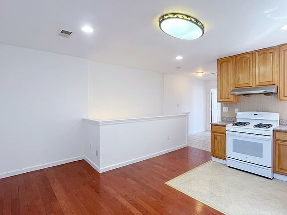 2nd image of 2235 S 5th St Floor 2