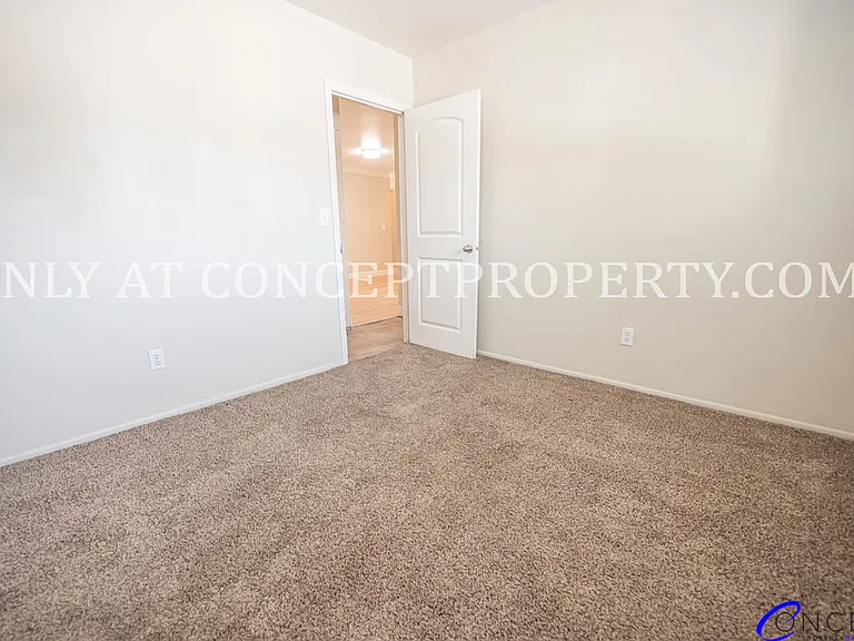 100 S Orchard Dr — Photo 51