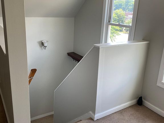 4th image of 8 Lincoln St Floor 3