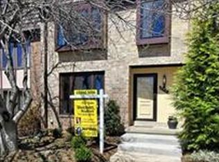 2812 Jermantown Rd, Oakton, VA 22124