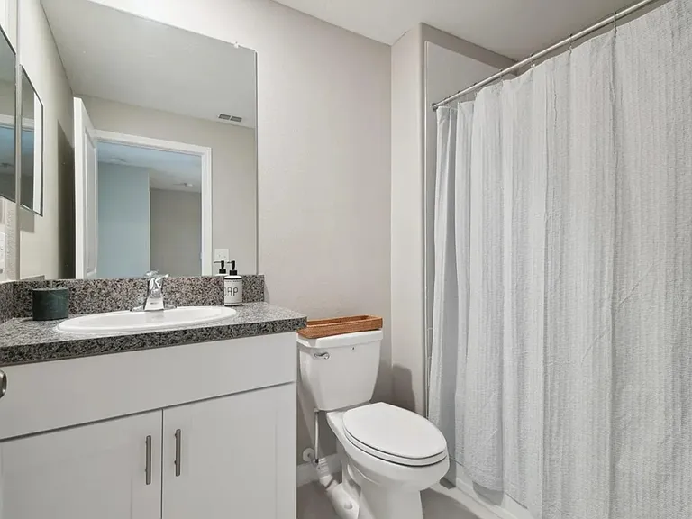 11905 Castine St — Photo 15