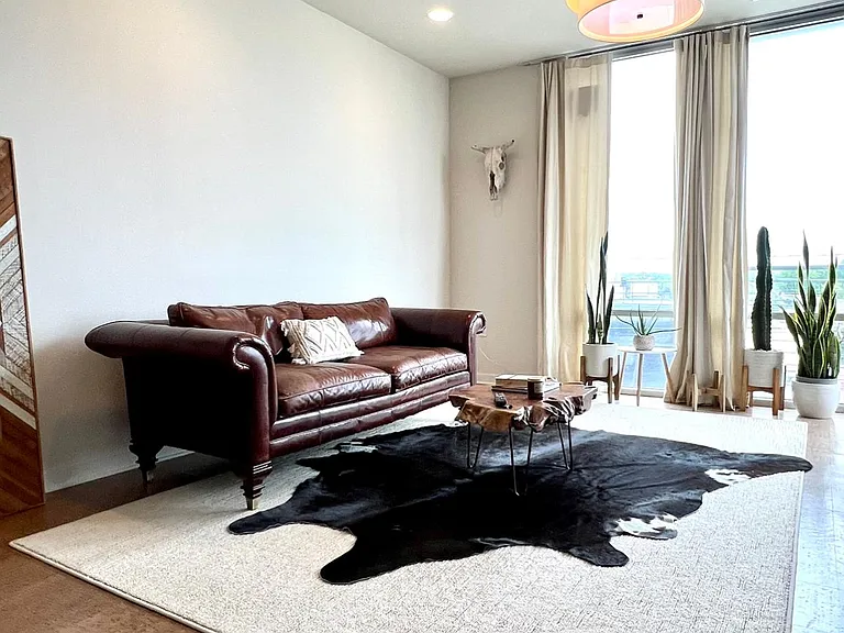 926 Woodland St #211 — Photo 2