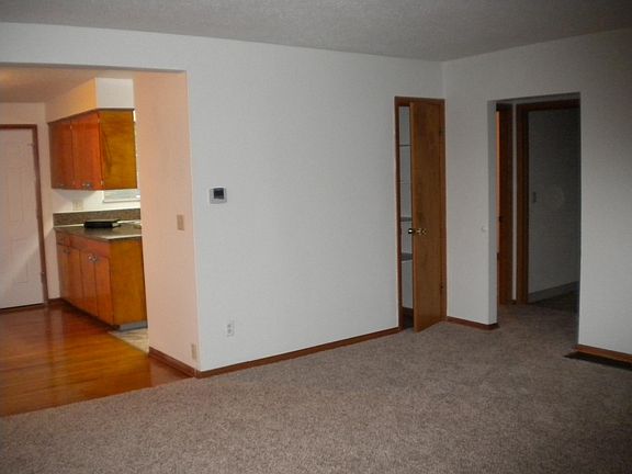 5th image of 10850 SE Penzance St APT D