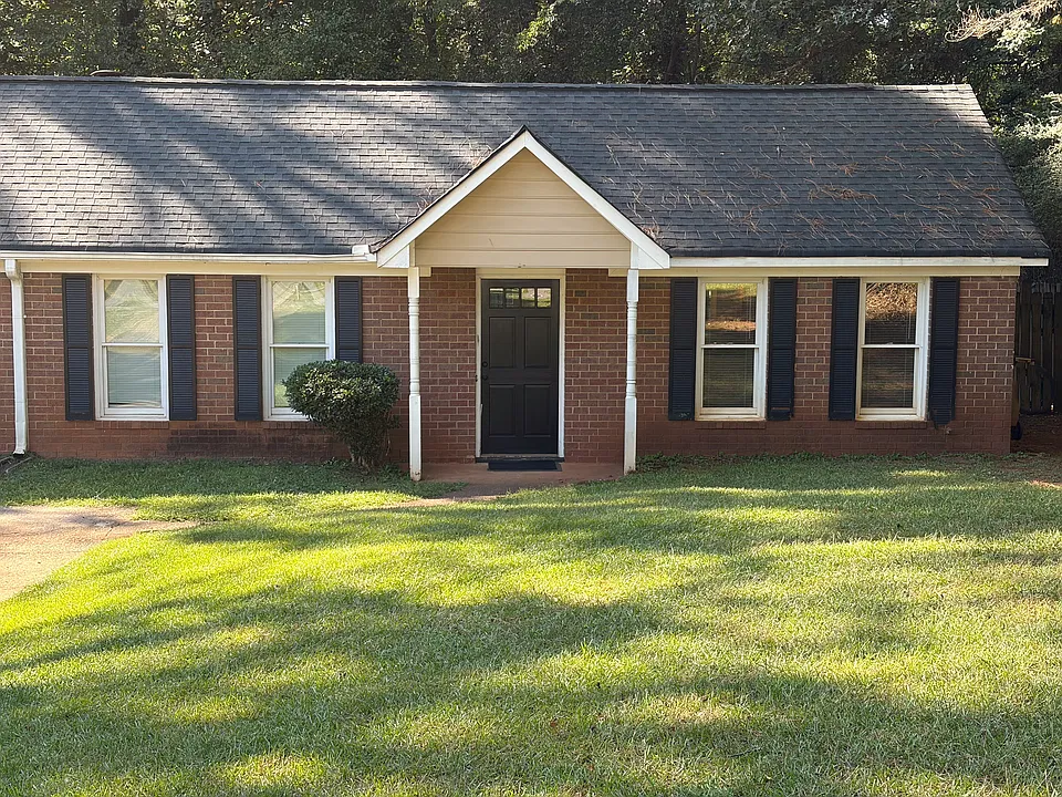 805 Farm Creek Rd NE