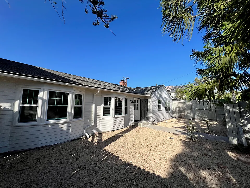 163 N La Cumbre Rd #9