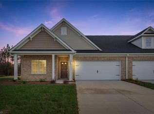 704 Beeson Ct, Clemmons, NC 27012